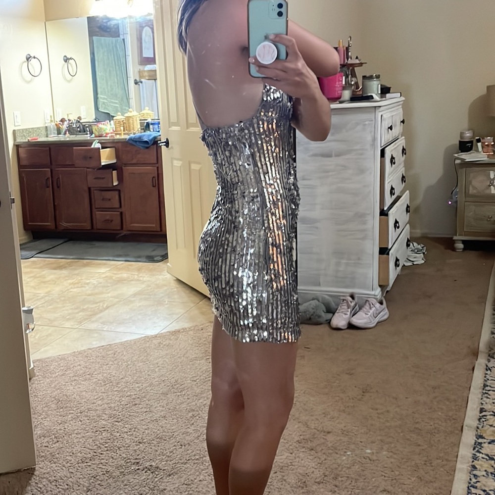 Forever 21 sequin mini - Picture 2 of 4